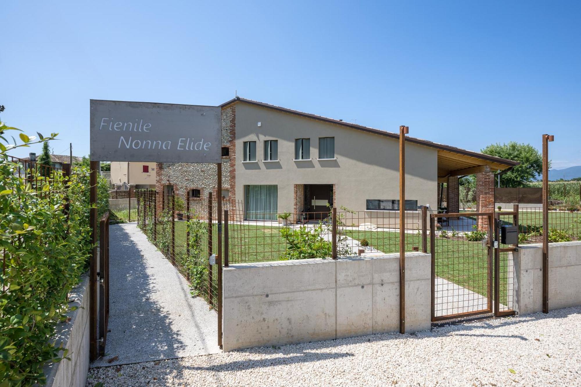 Fienile Nonna Elide Hotel Altivole  Exterior photo